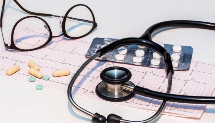 WELL Health Technologies Corp. a practitioner focused digital health company that is positively impacting health outcomes by leveraging technology to empower healthcare practitioners and their patients globally, is pleased to provide key business updates to its wholly owned subsidiary CRH Medical Corp. ("CRH"). CRH Medical, a subsidiary of WELL Health Technologies, announces a significant milestone in its pursuit of enhancing digitization across the CRH platform with the recent strategic investment in Graphium Health LP ("Graphium"). This investment marks a pivotal moment in CRH's history as it continues to prioritize technology enablement to deliver performance enhancement and improved patient experiences. In the fourth quarter of 2021, CRH embarked on a journey to transition its RCM service partners, aiming to modernize and optimize its overall RCM performance. This process revealed opportunities for CRH to leverage technologically enabled point solutions, including artificial intelligence (AI), process automation, data analytics, and patient-focused data science. Through these innovations, CRH is well on its way to transforming its RCM capabilities and disseminating these advancements throughout the broader WELL Health Technologies ecosystem.